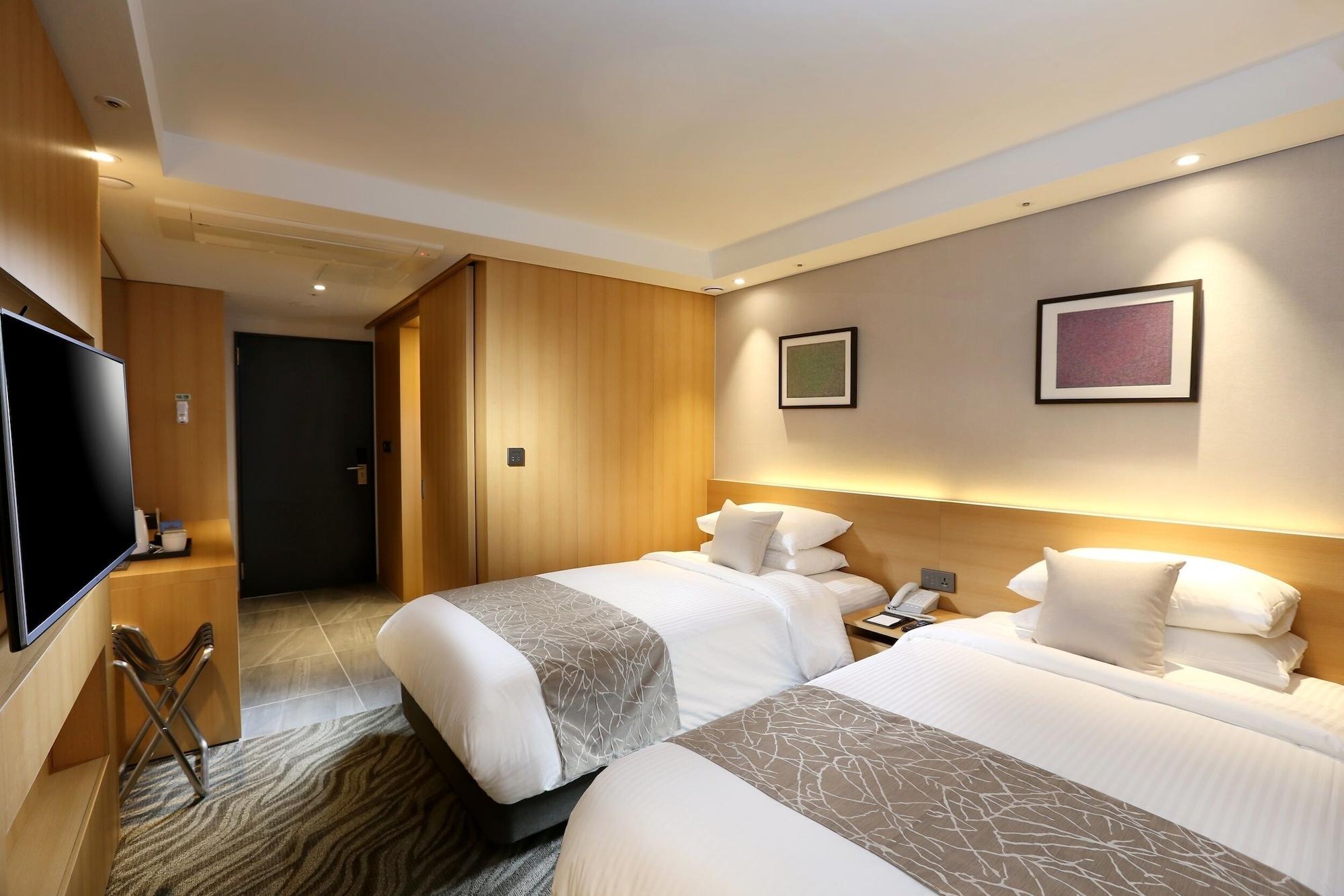 Seogwipo Js Hotel Екстериор снимка